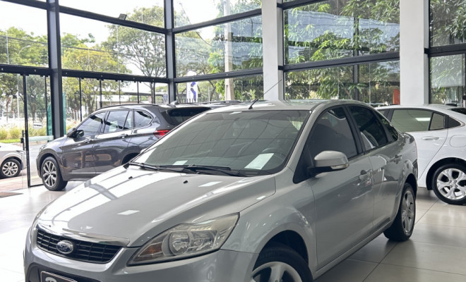 Ford Focus Sedan 2.0 16V/2.0 16V Flex 4p Aut. 2010 Flex