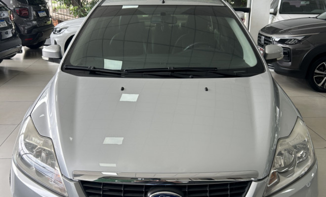 Ford Focus Sedan 2.0 16V/2.0 16V Flex 4p Aut. 2010 Flex-1