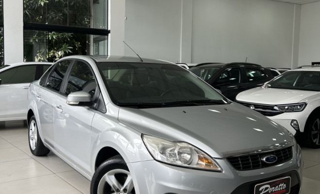 Ford Focus Sedan 2.0 16V/2.0 16V Flex 4p Aut. 2010 Flex-3