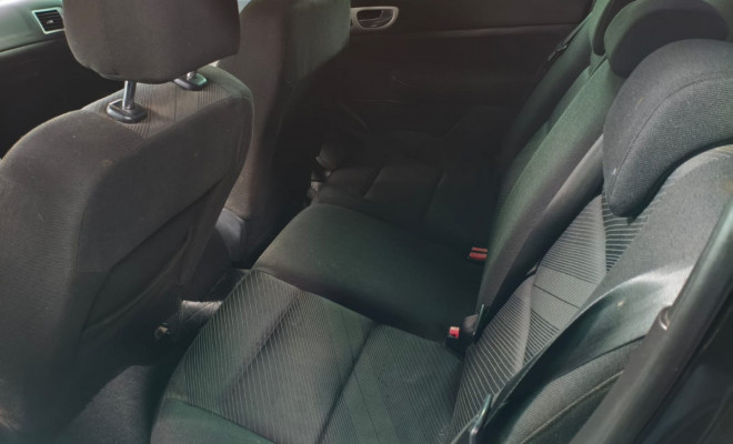 Peugeot 307 Sed. Presence 1.6 Flex 16V 4p 2009 Flex-5