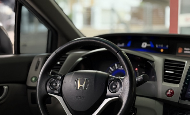 Honda Civic Sed. LXL/ LXL SE 1.8 Flex 16V Aut. 2013 Flex-10