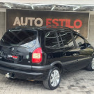 GM - Chevrolet Zafira Eleg.2.0 MPFI FlexPower 8V 5p Aut 2011 Flex-1