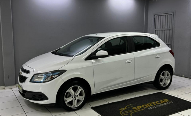 GM - Chevrolet ONIX HATCH LT 1.4 8V FlexPower 5p Mec. 2015 Flex