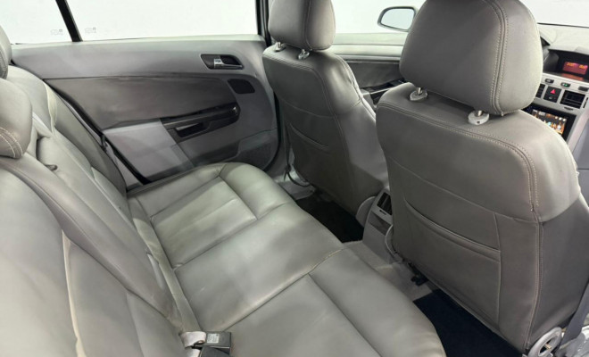 GM - Chevrolet Vectra Elegan. 2.0 MPFI 8V FlexPower Mec 2009 Gasolina-9