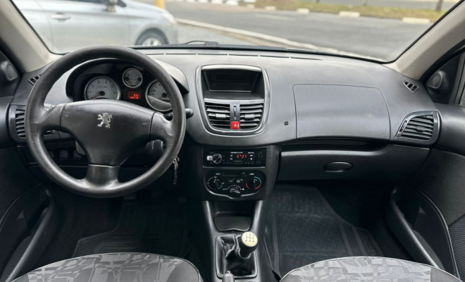 Peugeot 207 SW XR Sport 1.4 Flex 8V 5p 2010 Flex-9