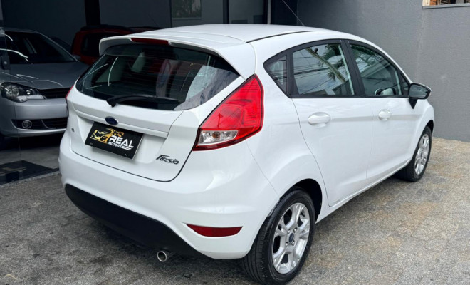 Ford Fiesta 1.6 16V Flex Mec. 5p 2015 Flex-11
