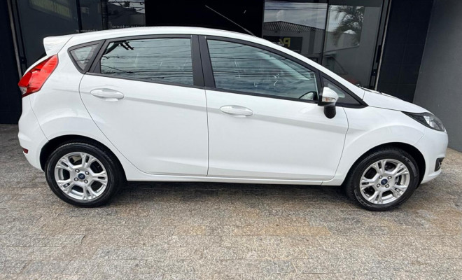 Ford Fiesta 1.6 16V Flex Mec. 5p 2015 Flex-9