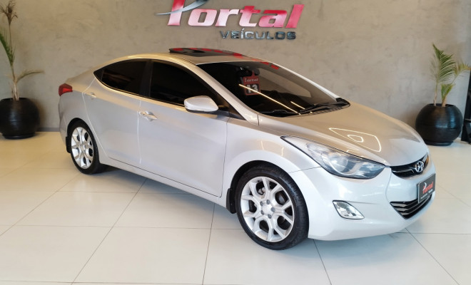 Hyundai Elantra GLS 1.8 16V Aut. 2013 Gasolina