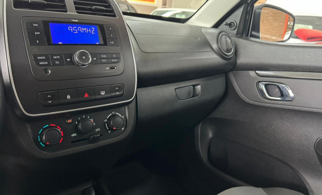 Renault KWID Life 1.0 Flex 12V 5p Mec. 2019 Flex-8