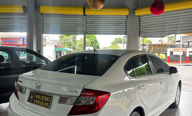 Honda Civic Sedan Lxs 1.8 1.8 Flex 16V Aut. 4P - foto 6