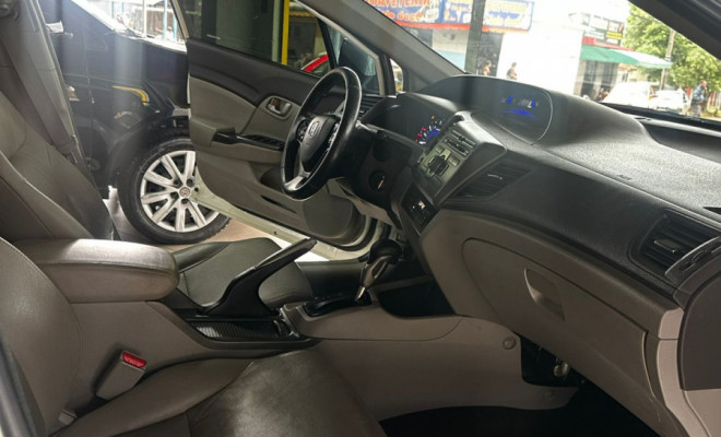 Honda Civic Sedan Lxs 1.8 1.8 Flex 16V Aut. 4P - foto 16