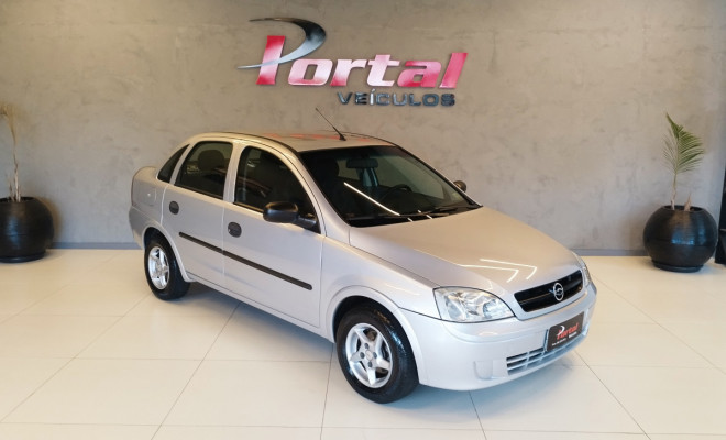 GM - Chevrolet Corsa Sedan 1.0 MPFI 8V 71cv 4p 2004 Gasolina