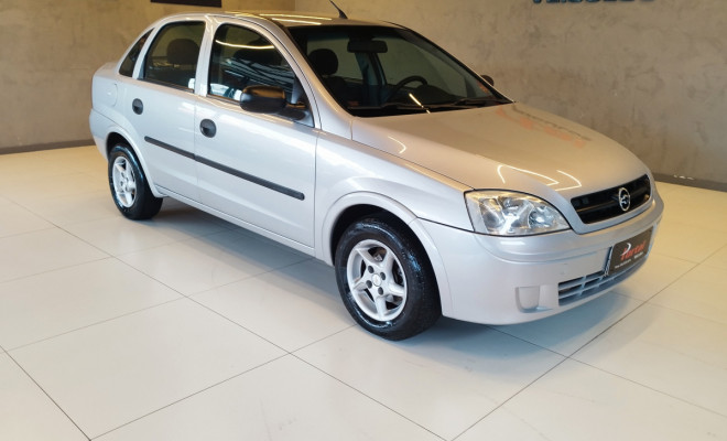 GM - Chevrolet Corsa Sedan 1.0 MPFI 8V 71cv 4p 2004 Gasolina-0