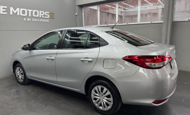 Toyota YARIS XL Live Sedan 1.5 Flex 16V 4p Aut. 2020 Flex-0