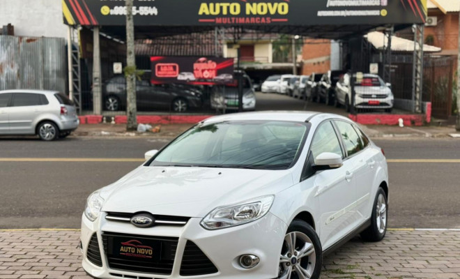 Ford Focus Sedan 1.6/1.6 Flex 8V/16V 4p Mec. 2014 Flex