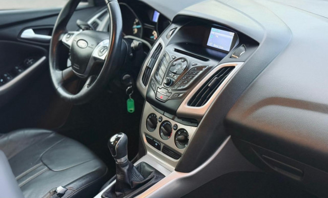 Ford Focus Sedan 1.6/1.6 Flex 8V/16V 4p Mec. 2014 Flex-9