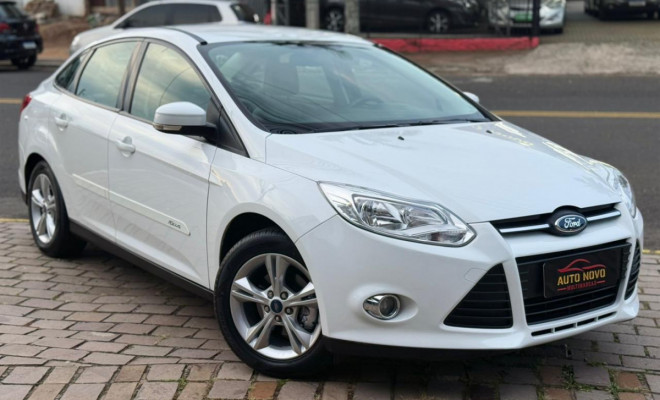 Ford Focus Sedan 1.6/1.6 Flex 8V/16V 4p Mec. 2014 Flex-6