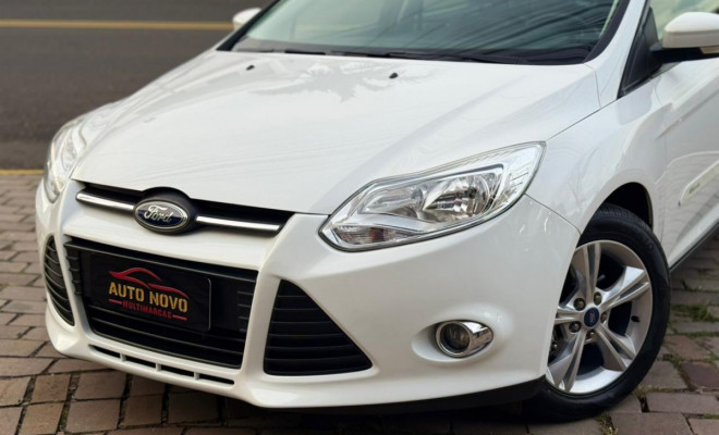 Ford Focus Sedan 1.6/1.6 Flex 8V/16V 4p Mec. 2014 Flex-1