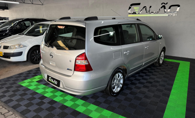 Nissan LIVINA GRAND S 1.8 16V Flex Fuel Mec. 2012 Flex-2