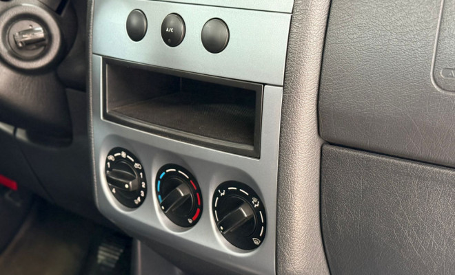 Peugeot Partner Furgão 1.6 16V/ 1.6 16V Flex 3p 2019 Flex-9