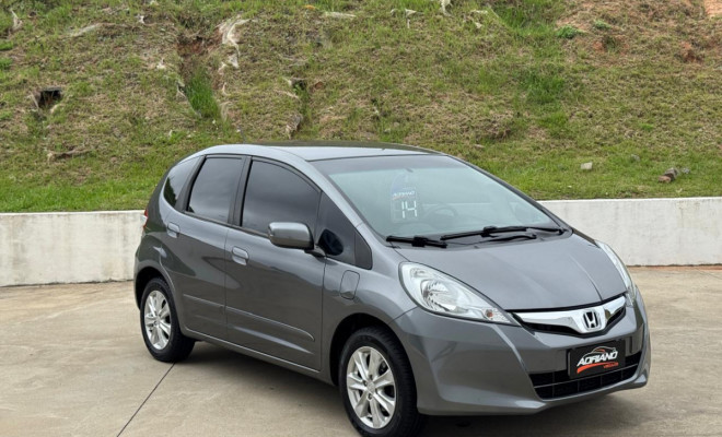 Fit LX 1.4 Aut. 2014 | Completo, automático e pronto para chamar atenção-14