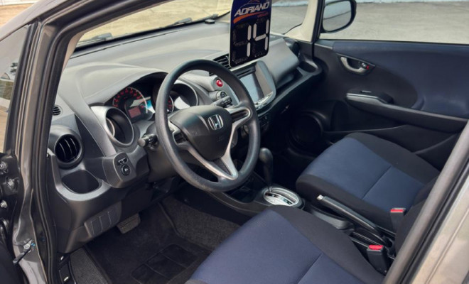 Fit LX 1.4 Aut. 2014 | Completo, automático e pronto para chamar atenção-6