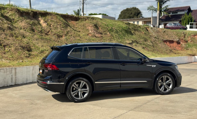 Tiguan Allspace R‑Line 350 TSI 2.0 4x4 2019 | Potência, espaço e tecnologia para sua melhor experiência-25