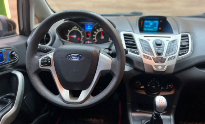Ford Fiesta SE 1.6 16V Flex 5p 2012 Flex-6