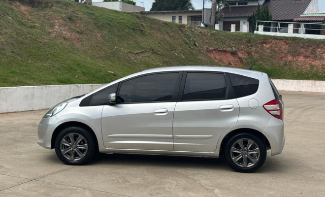 Honda Fit LX 1.4 Aut. 2013 -- completo, econômico e pronto para o dia a dia-11