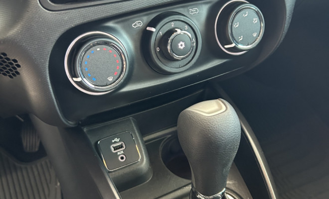 Fiat CRONOS PRECISION 1.8 16V Flex Aut. 2019 Flex-14