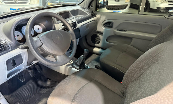 Renault Clio Campus Hi-Flex 1.0 16V 3p 2009 Gasolina-4