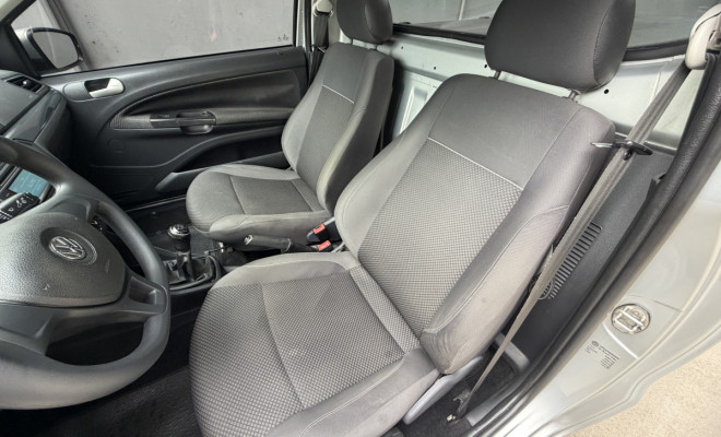 VW - VolksWagen Saveiro Trendline 1.6 T.Flex 8V 2020 Flex-14