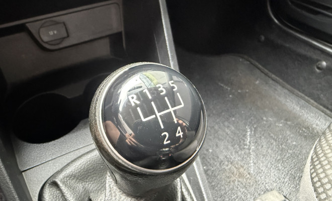 VW - VolksWagen Saveiro Trendline 1.6 T.Flex 8V 2020 Flex-11