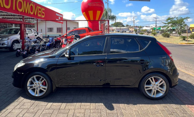 Hyundai i30 2.0 16V 145cv 5p Mec. 2011 Flex-0