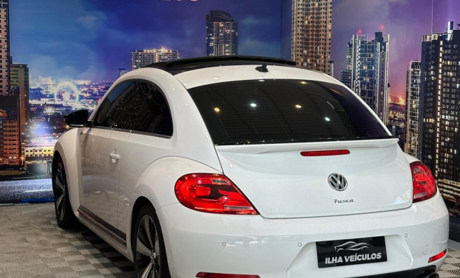 VW - VolksWagen Fusca 2.0 TSI 16V Aut. 2013 Gasolina-11