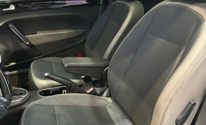 VW - VolksWagen Fusca 2.0 TSI 16V Aut. 2013 Gasolina-6