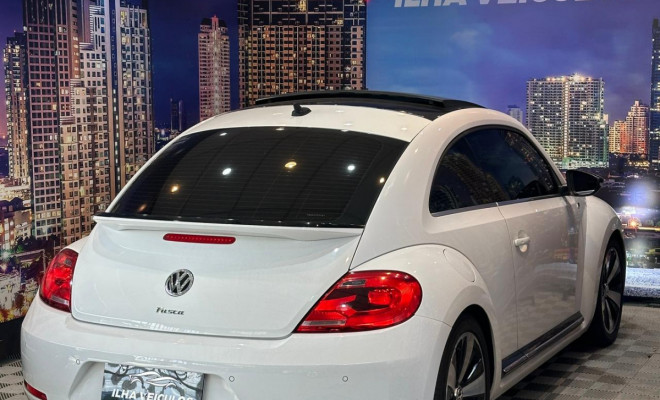 VW - VolksWagen Fusca 2.0 TSI 16V Aut. 2013 Gasolina-9