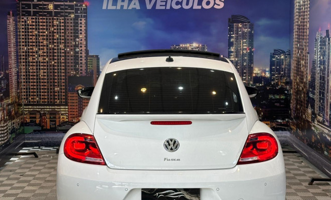 VW - VolksWagen Fusca 2.0 TSI 16V Aut. 2013 Gasolina-10