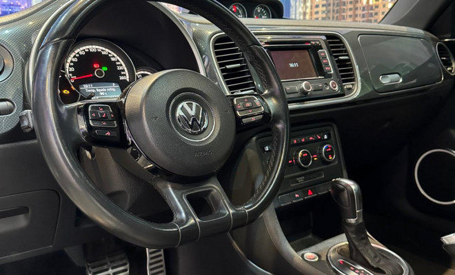 VW - VolksWagen Fusca 2.0 TSI 16V Aut. 2013 Gasolina-3