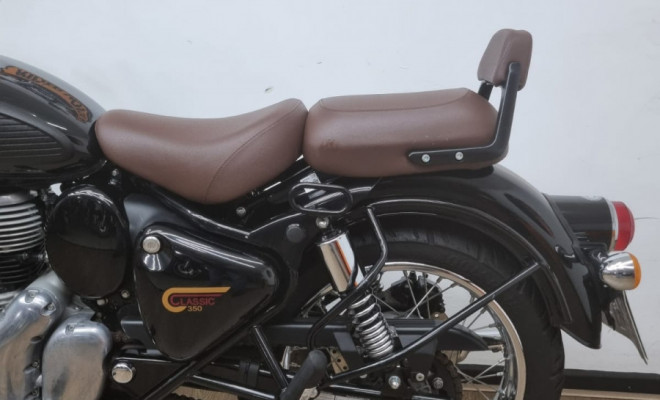 Royal Enfield Classic 350 Halcyon  2024 Gasolina-8