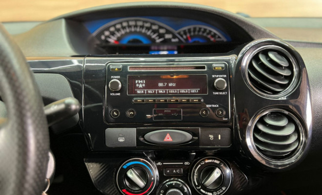 Toyota ETIOS XS Sedan1.5 Flex 16V 4p Mec. 2016 Flex-8