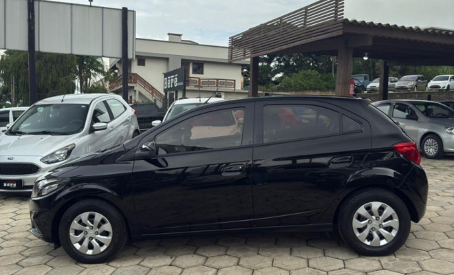 GM - Chevrolet ONIX HATCH LT 1.0 8V FlexPower 5p Mec. 2019 Flex-1
