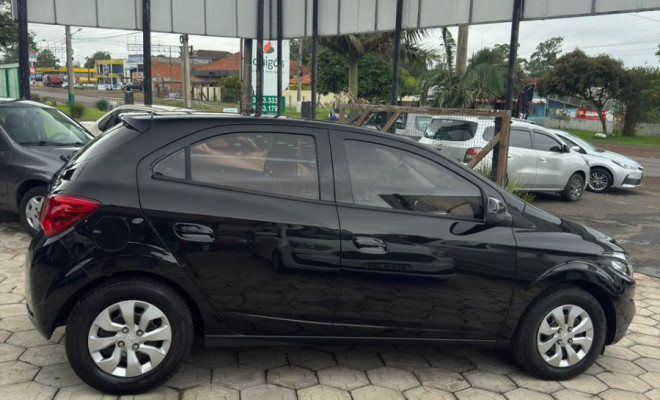 GM - Chevrolet ONIX HATCH LT 1.0 8V FlexPower 5p Mec. 2019 Flex-0