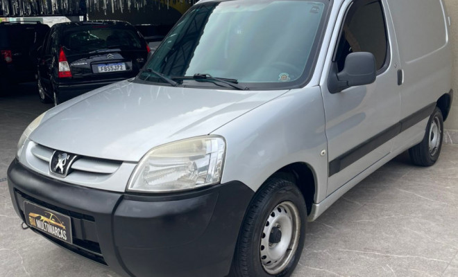 Peugeot Partner Furgão 1.6 16V/ 1.6 16V Flex 3p 2017 Flex