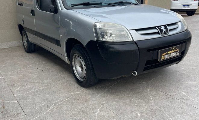 Peugeot Partner Furgão 1.6 16V/ 1.6 16V Flex 3p 2017 Flex-1