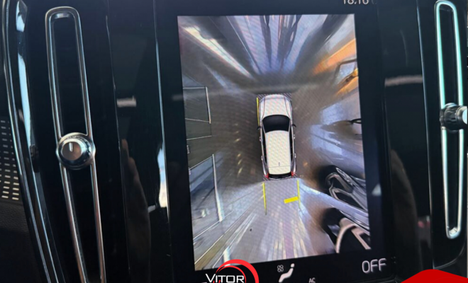 Volvo XC 40 T-5 R-DESIGN SPE. ED 2.0 252cv AWD 2020 Gasolina-3