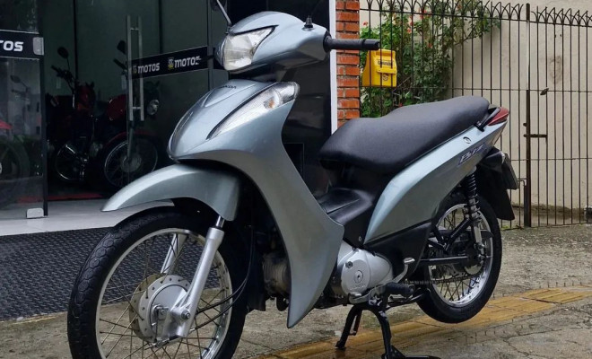 HONDA BIZ 125cc ES ano 2012 Flex