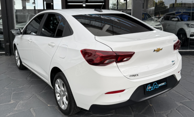GM - Chevrolet ONIX SEDAN Plus LTZ 1.0 12V TB Flex Aut. 2024 Flex-11