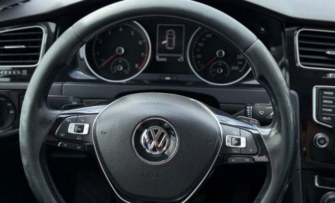 VW - VolksWagen Golf Highline 1.4 TSI 140cv Aut. 2015 Gasolina-7