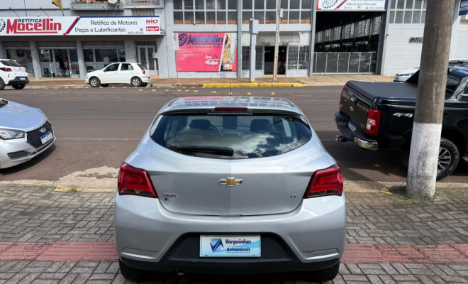 GM - Chevrolet ONIX HATCH LT 1.0 8V FlexPower 5p Mec. 2019 Flex-4